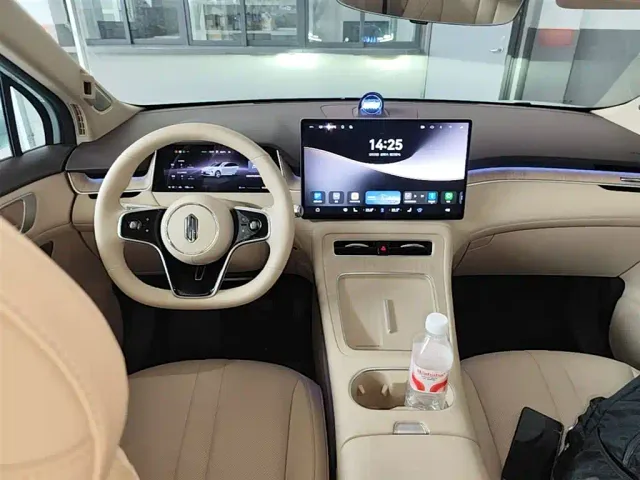 Shangjie SUV — Фото автомобиля 9