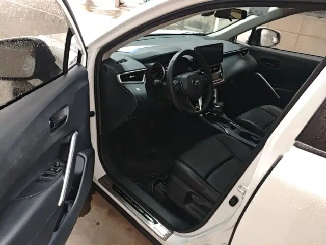 Toyota Frontlander 2022 2.0L CVT Leading Edition — Фото автомобиля 15