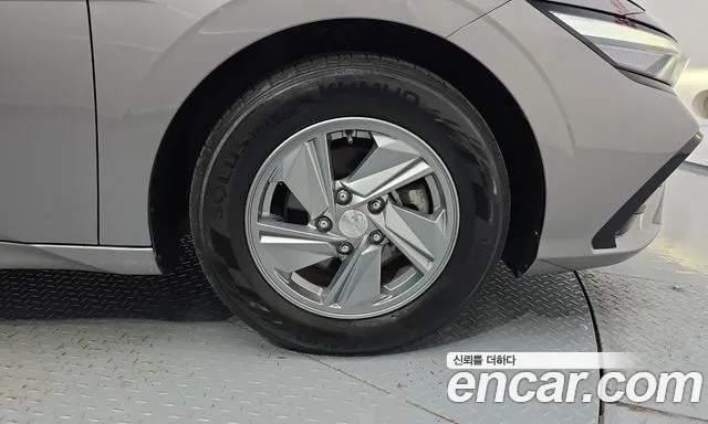 Hyundai Avante CN7 — Фото автомобиля 5