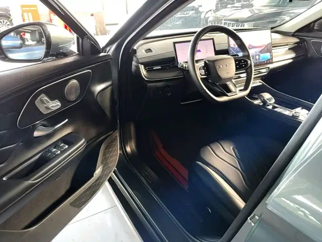 Chery Arrizo 8 — Фото автомобиля 15