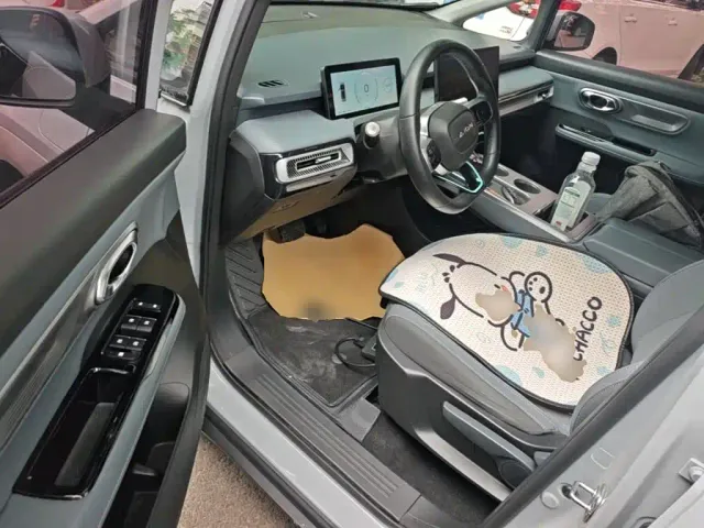 GAC Aion Y — Фото автомобиля 15