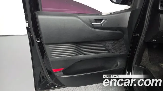 Hyundai Staria — Фото автомобиля 14