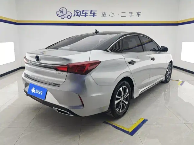 Changan Eado — Фото автомобиля 3