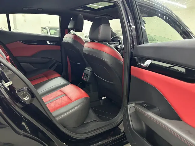 Dongfeng Yixuan — Фото автомобиля 10