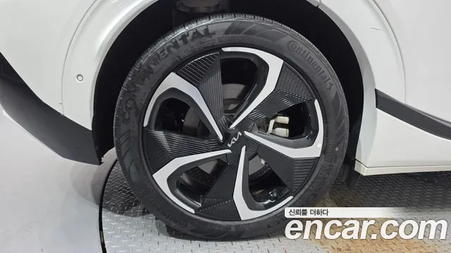 Kia EV6 — Фото автомобиля 5