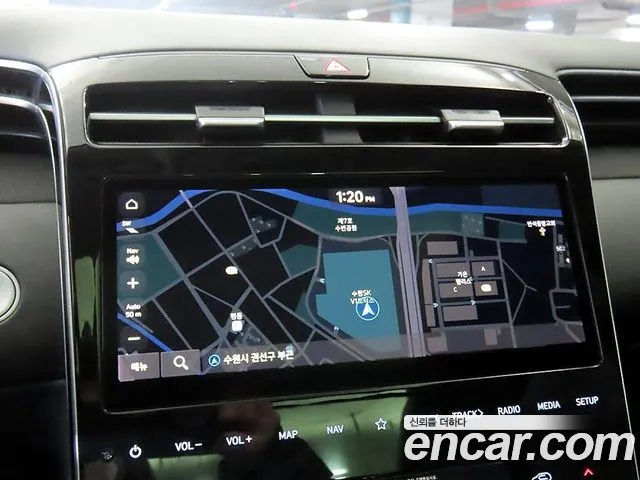 Hyundai Tucson Tucson (NX4) Бензин 1.6 турбо 2WD — Фото автомобиля 13