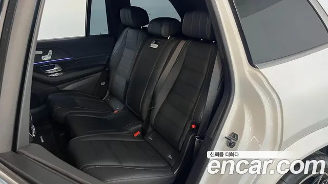 Mercedes-Benz GLS-Class — Фото автомобиля 13