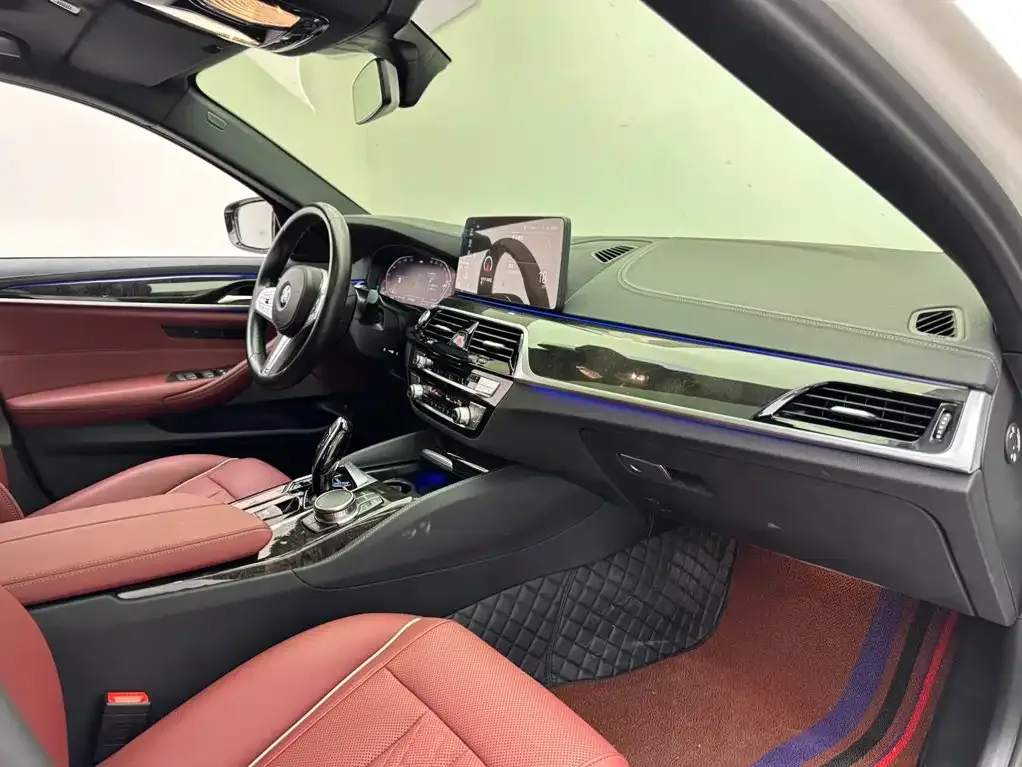 BMW BMW 5 Series 2022 Model Second Facelift 525Li M Sport Package — Фото автомобиля 11