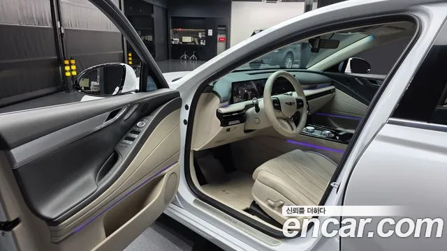Genesis G80 Бензин 2.5 турбо 2WD — Фото автомобиля 10