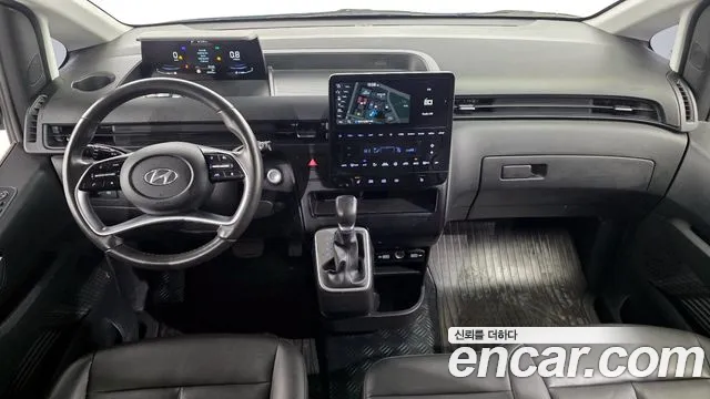 Hyundai Staria Staria 4WD Tourer 11 мест — Фото автомобиля 7