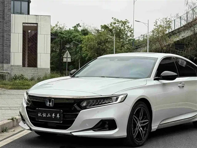 Honda Accord — Фото автомобиля 23