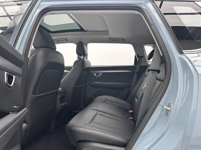 Wuling Asta — Фото автомобиля 6