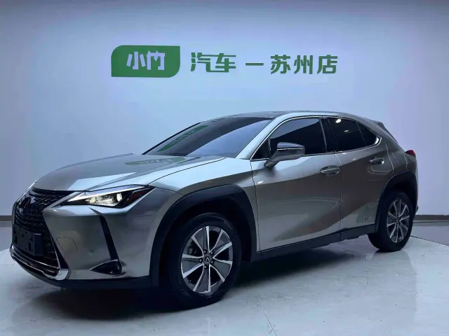 Фотография автомобиля — Lexus UX