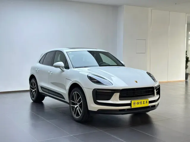 Porsche Macan — Фото автомобиля 3