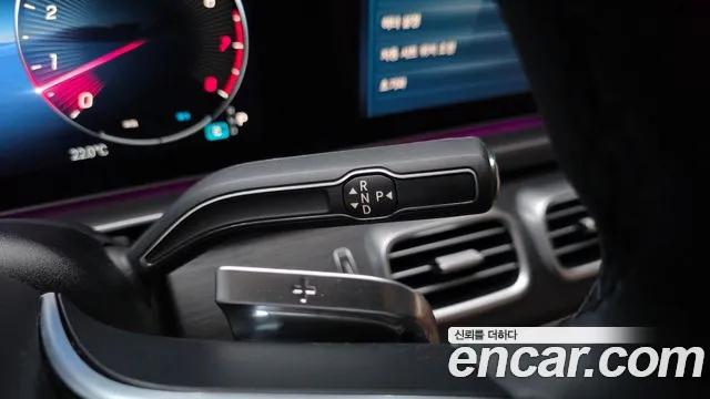 Mercedes-Benz GLE-Class — Фото автомобиля 9