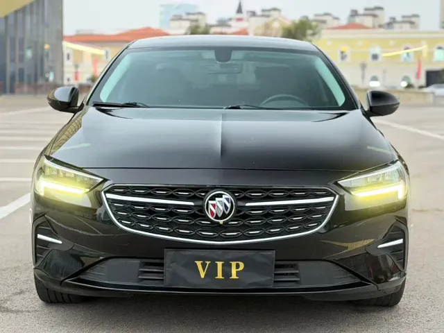 Buick Regal — Фото автомобиля 3