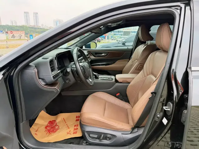 Toyota Crown — Фото автомобиля 13