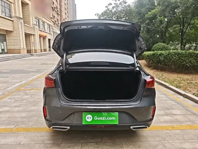Changan Eado — Фото автомобиля 18