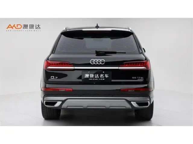 Audi Q7 — Фото автомобиля 4