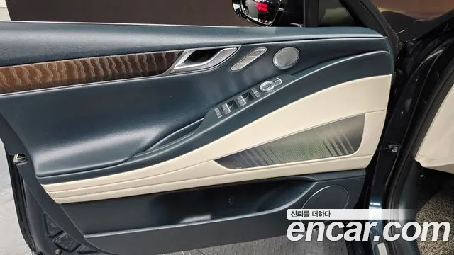 Genesis G80 Electrified G80 (RG3) — Фото автомобиля 23