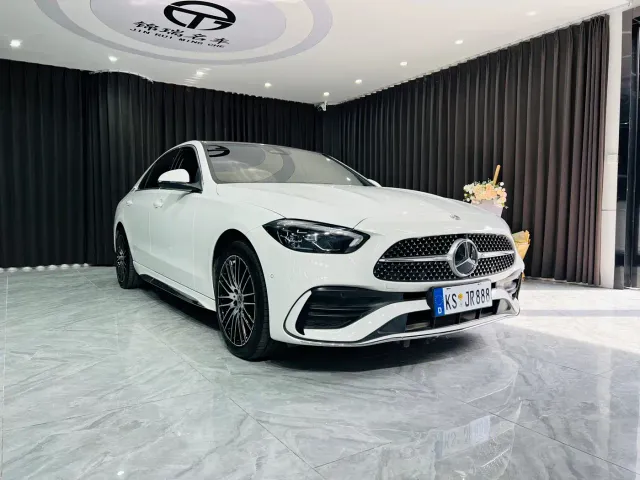 Mercedes-Benz C-Class — Фото автомобиля 2