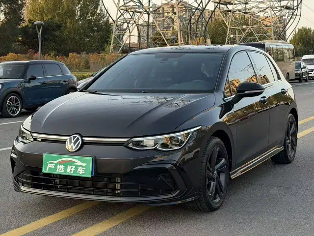 Фотография автомобиля — Volkswagen Golf