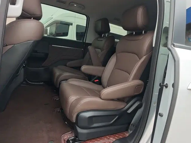 Wuling Starlight 730 — Фото автомобиля 16