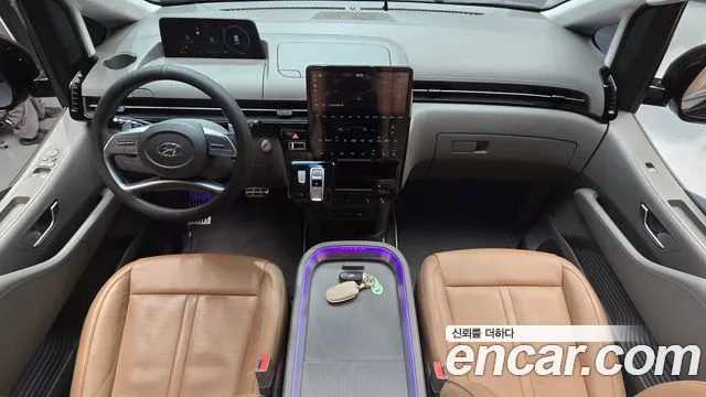Hyundai Staria Staria 4WD Lounge 9 мест — Фото автомобиля 6
