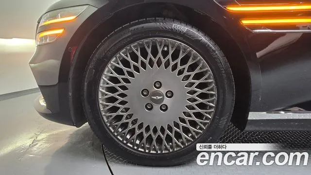 Genesis G80 Бензин 2.5 турбо AWD — Фото автомобиля 5