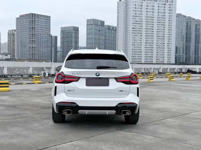 BMW X3 — Фото автомобиля 6