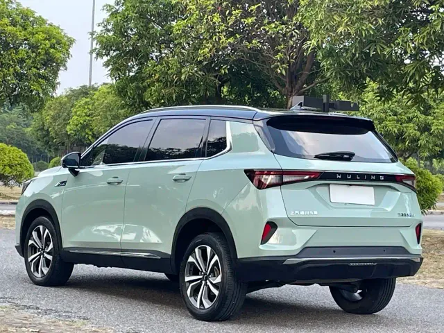 Wuling Asta — Фото автомобиля 16