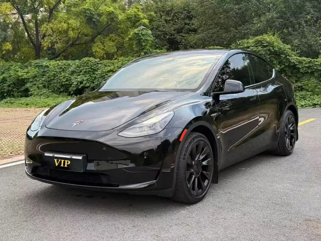 Фотография автомобиля — Tesla Model Y