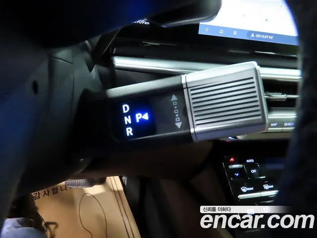 Hyundai Grandeur Grandeur (GN7) 2.5 Бензин 2WD — Фото автомобиля 14