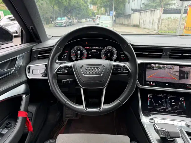 Audi A6L — Фото автомобиля 14