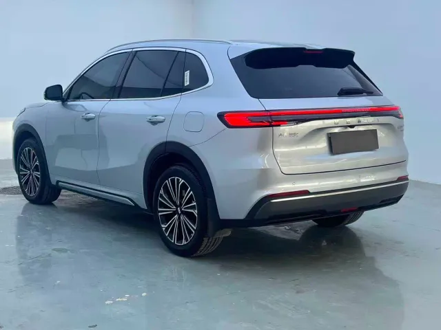 Geely Galaxy Starship 7 EM-i — Фото автомобиля 9