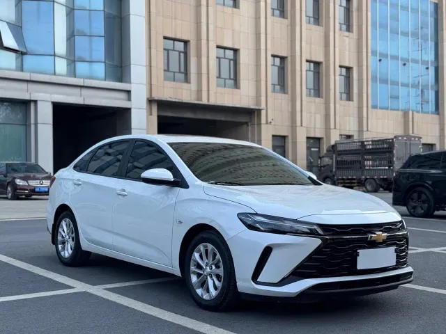 Chevrolet Monza — Фото автомобиля 3