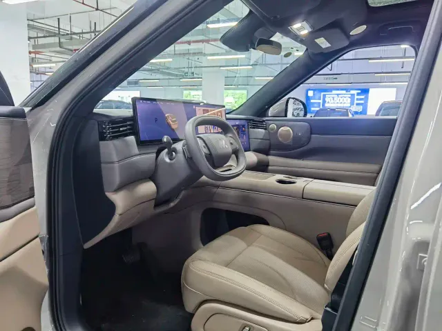 IM Motors LS8 — Фото автомобиля 3