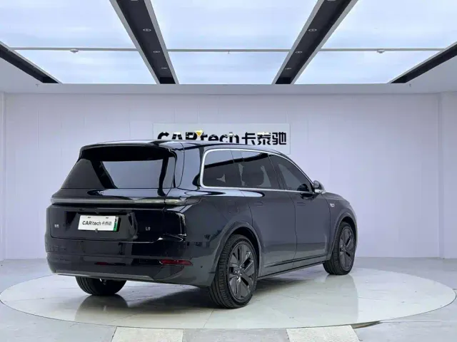 Li Auto L9 — Фото автомобиля 5