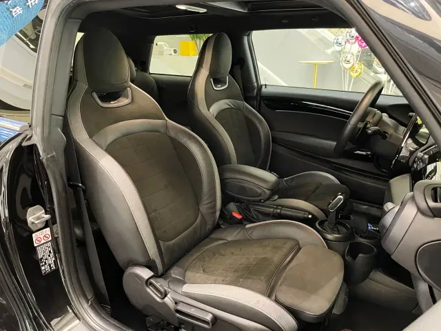 MINI Hatch — Фото автомобиля 13