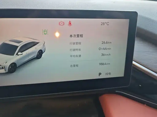 Geely Galaxy L6 — Фото автомобиля 11