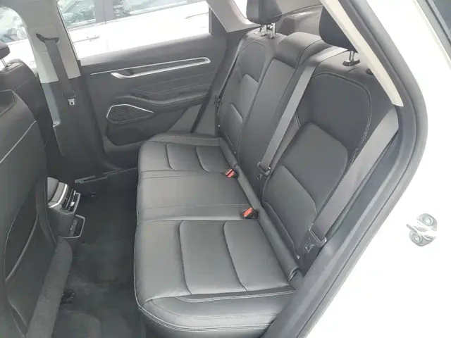 Geely Emgrand — Фото автомобиля 16