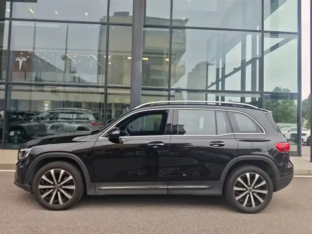Mercedes-Benz GLB-Class — Фото автомобиля 4