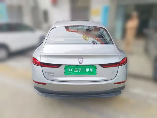 Roewe D7 — Фото автомобиля 3