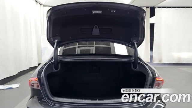 Hyundai Grandeur New — Фото автомобиля 26