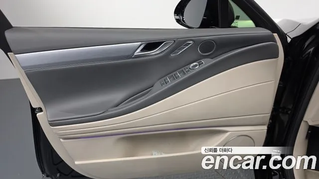 Genesis G80 Бензин 2.5 турбо AWD — Фото автомобиля 24