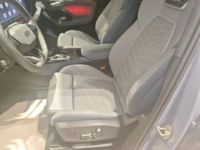 Audi Q6L e-tron — Фото автомобиля 19