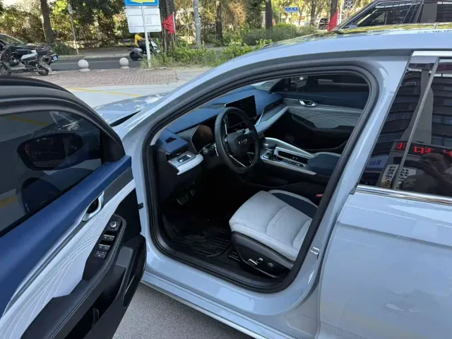 Geely Xingrui — Фото автомобиля 9