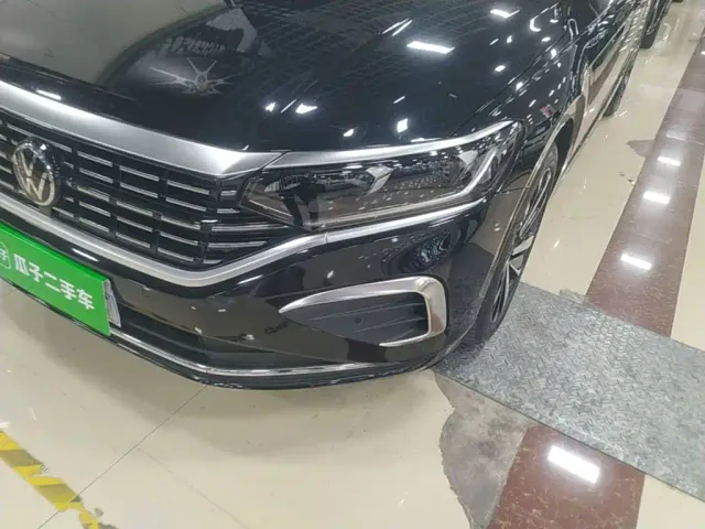 Volkswagen Passat — Фото автомобиля 23
