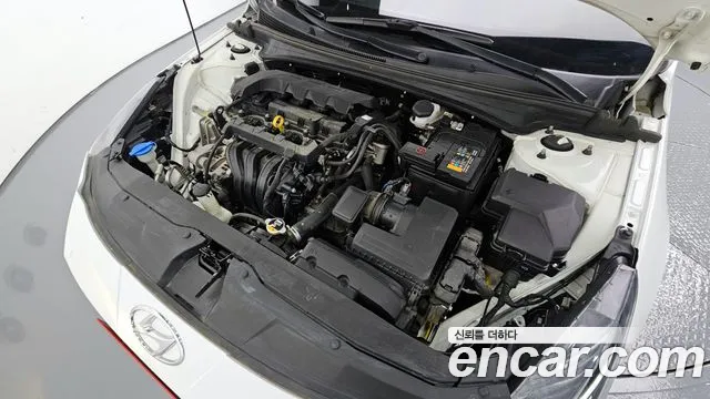 Hyundai AVANTE Avante (CN7) — Фото автомобиля 6