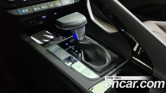 Hyundai Avante CN7 — Фото автомобиля 12